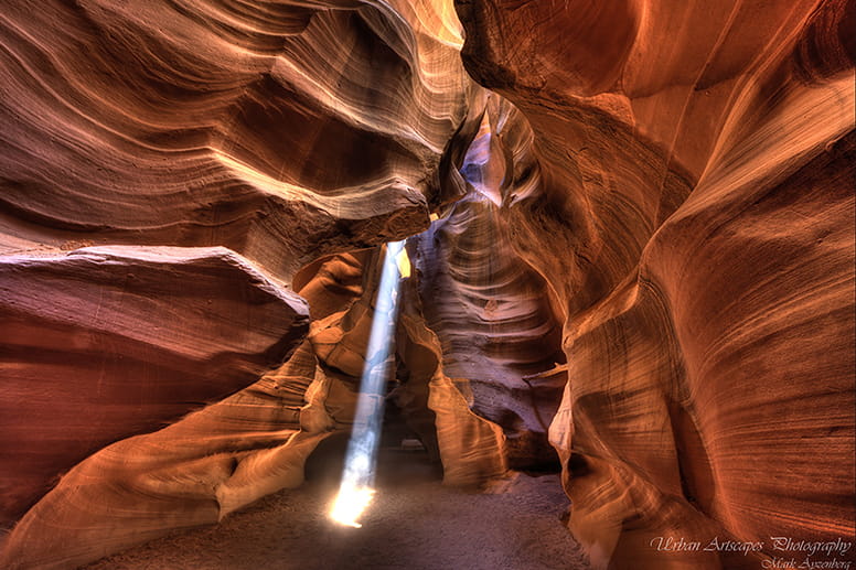 Antelope Canyon photo by Mark Ayzenberg, MD '13