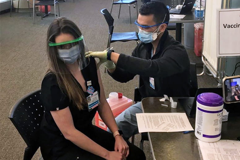 Kenneth Lam and Rachel Fulton, GCSOM medical students