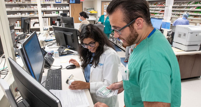 an image of pharmacist working