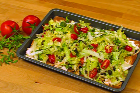 greek chicken nachos 